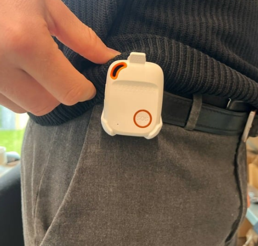 Linucare GPS-alarmenhed på bæltet – tryghed til erhverv